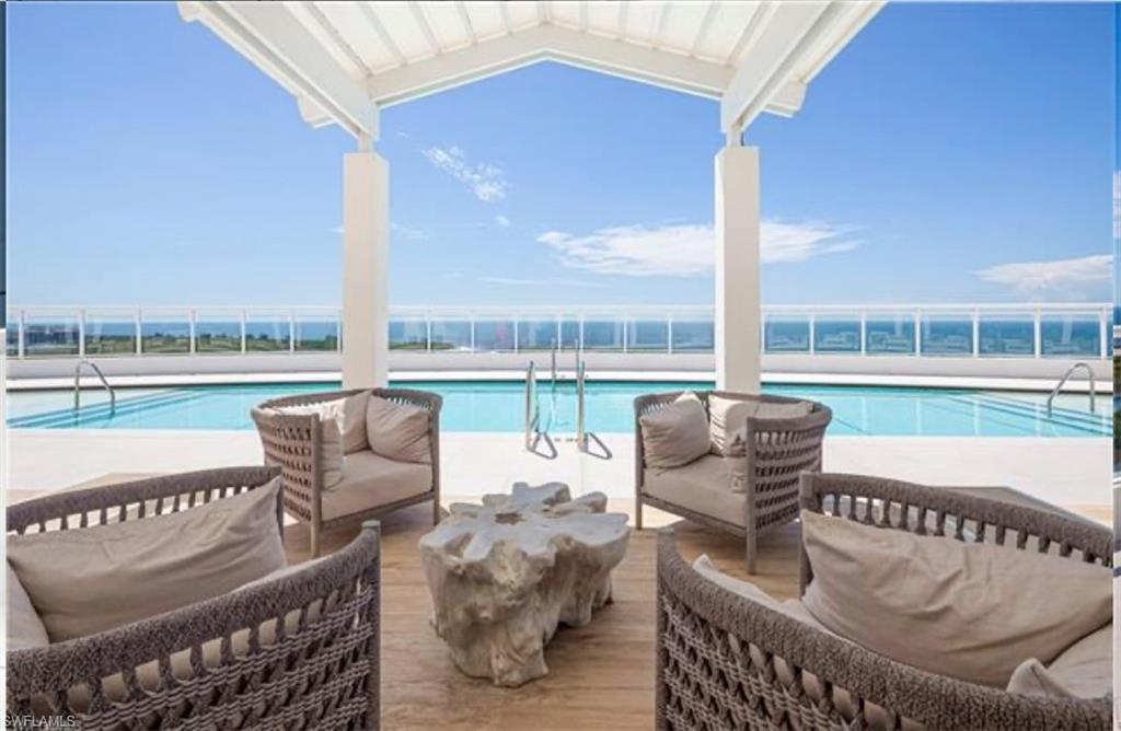 KALEA BAY TOWER 300 - Residential