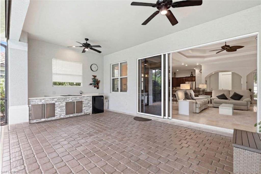 LONGSHORE LAKE - Residential