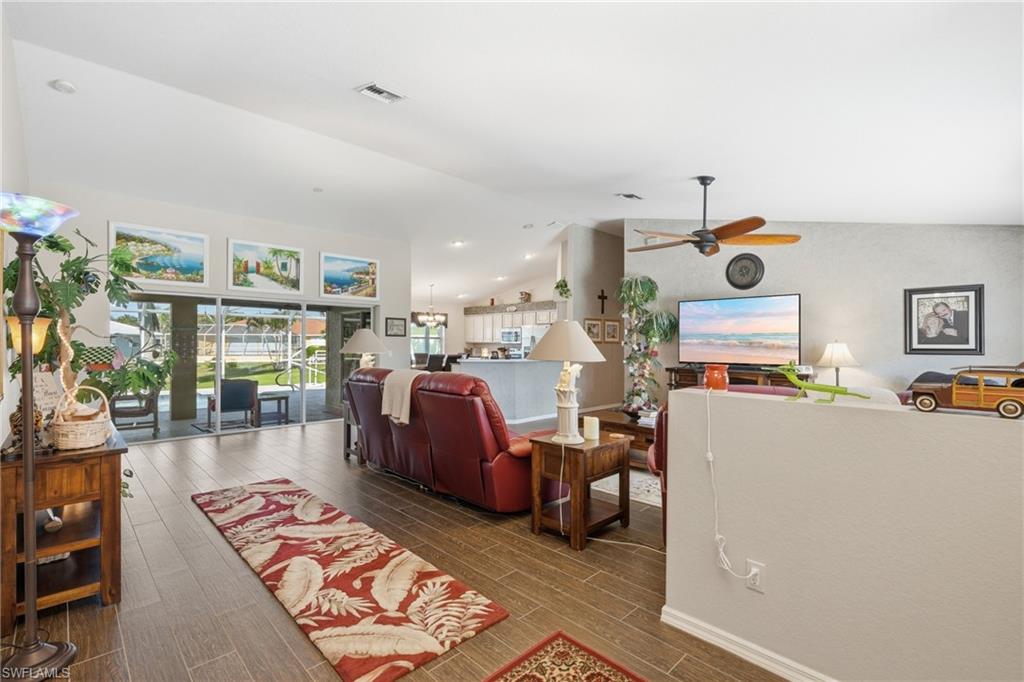 FERNWALK - Residential