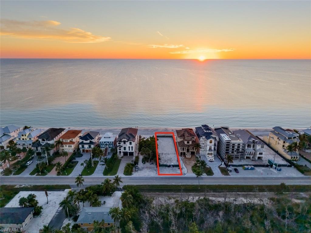 BONITA BEACH - Land