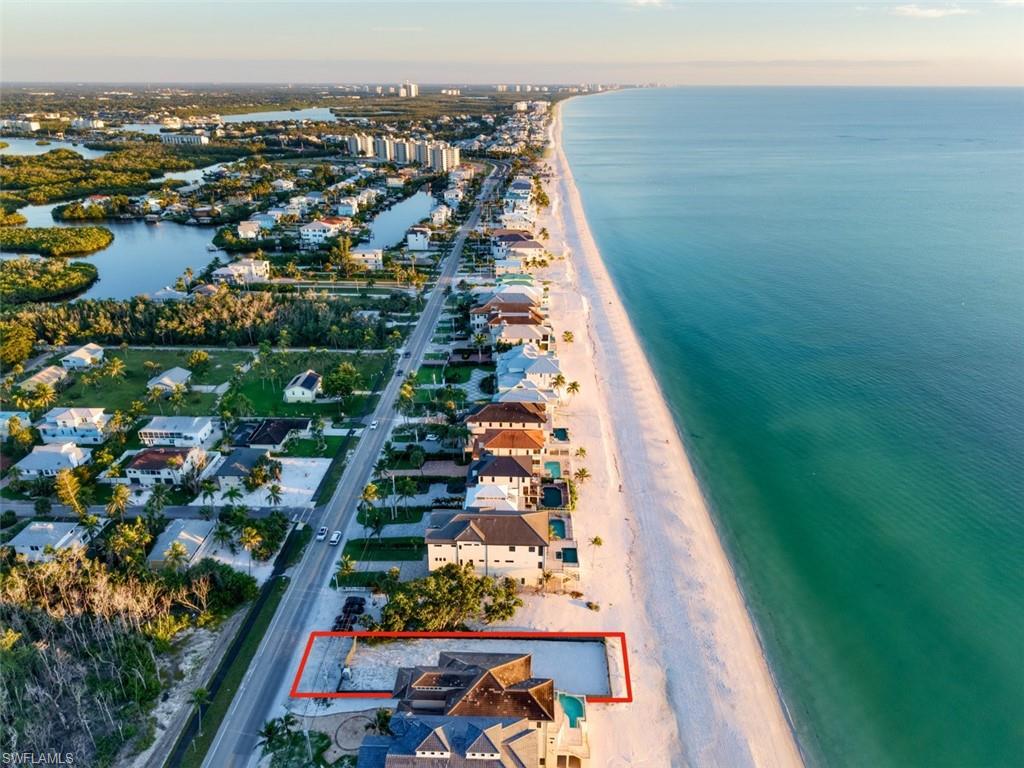 BONITA BEACH - Land