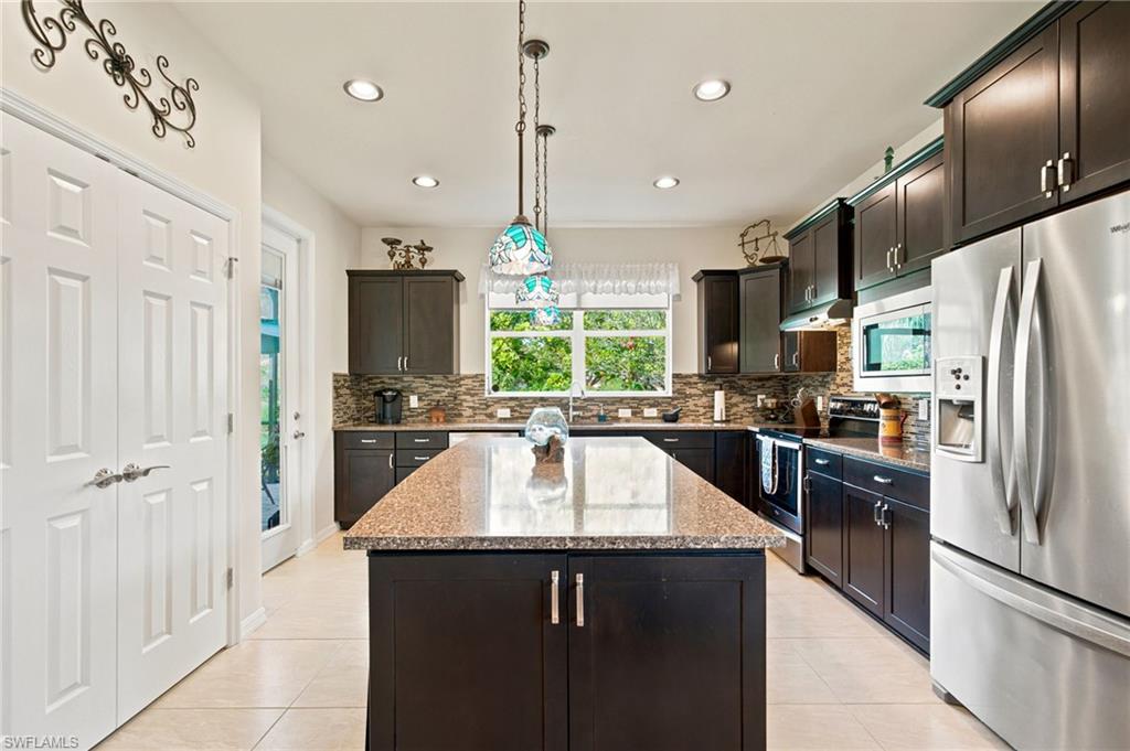 BELLERA WALK - Residential