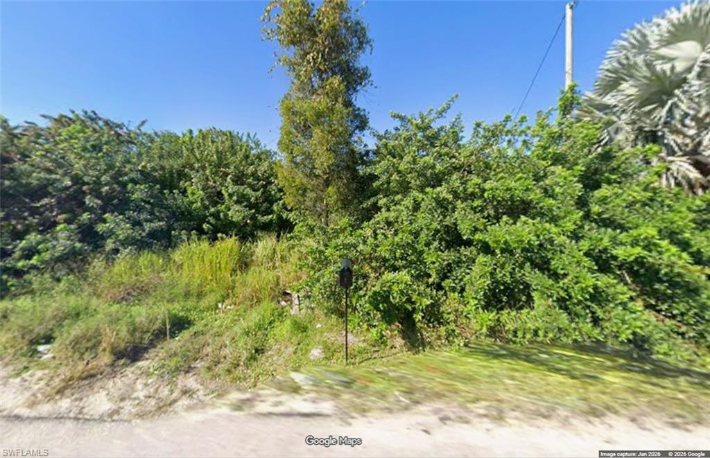 Prime Duplex Investment Opportunity in Rapidly Growing Lehigh Acres. Secure your future with this high-potential duplex lot located in the rapidly growing and highly sought-after area of Lehigh Acres, just west of Fort Myers. This property offers an exceptional combination of investment stability and growth potential. Prime location minutes from Interstate 75, making access to Fort Myers, dining, shopping, and the Southwest Florida International Airport (RSW).
