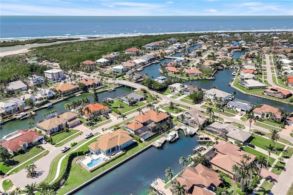 MARCO BEACH - Residential