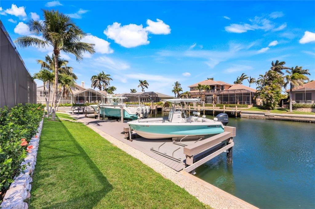 MARCO BEACH - Residential
