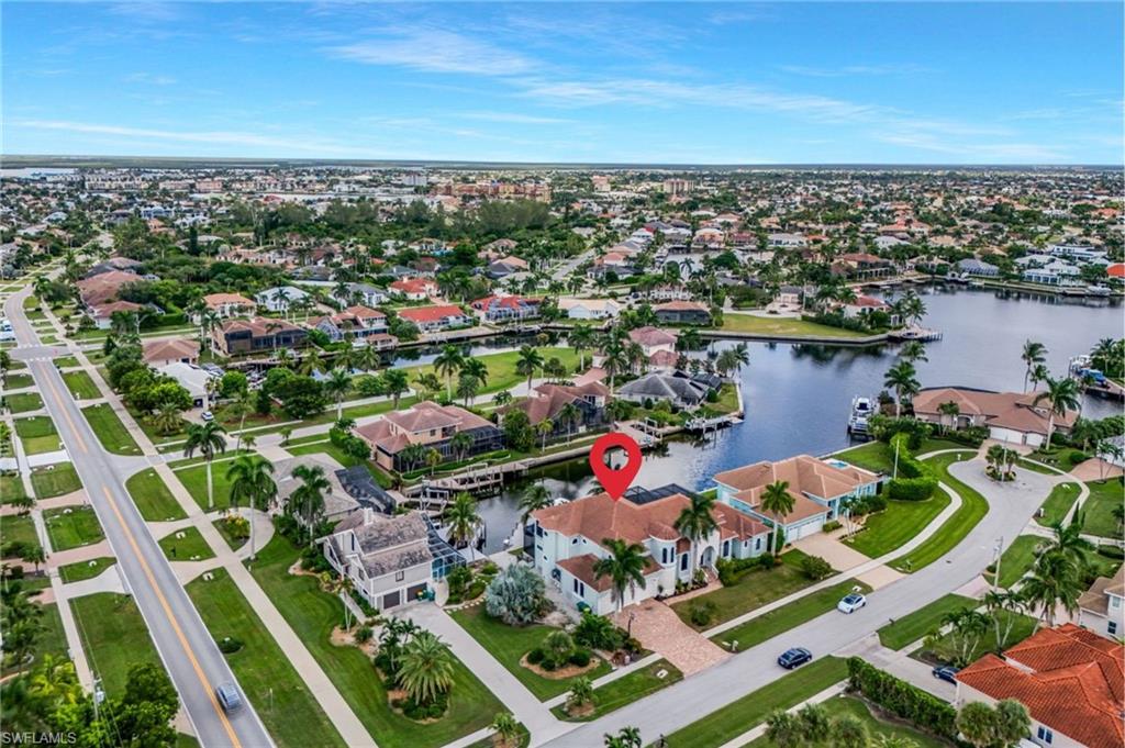 MARCO BEACH - Residential