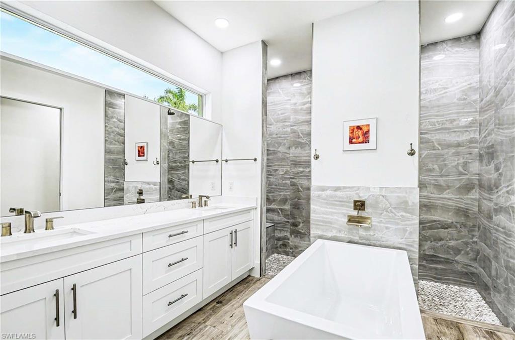 LAKE PARK - Residential