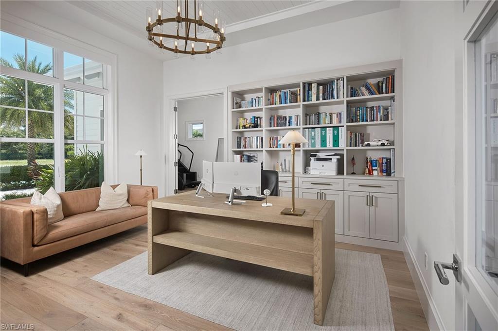 THE ENCLAVE OF DISTINCTION - Residential