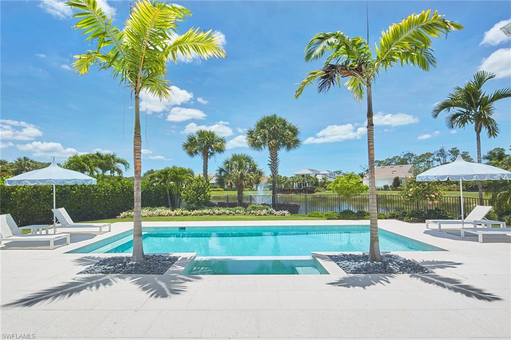 THE ENCLAVE OF DISTINCTION - Residential