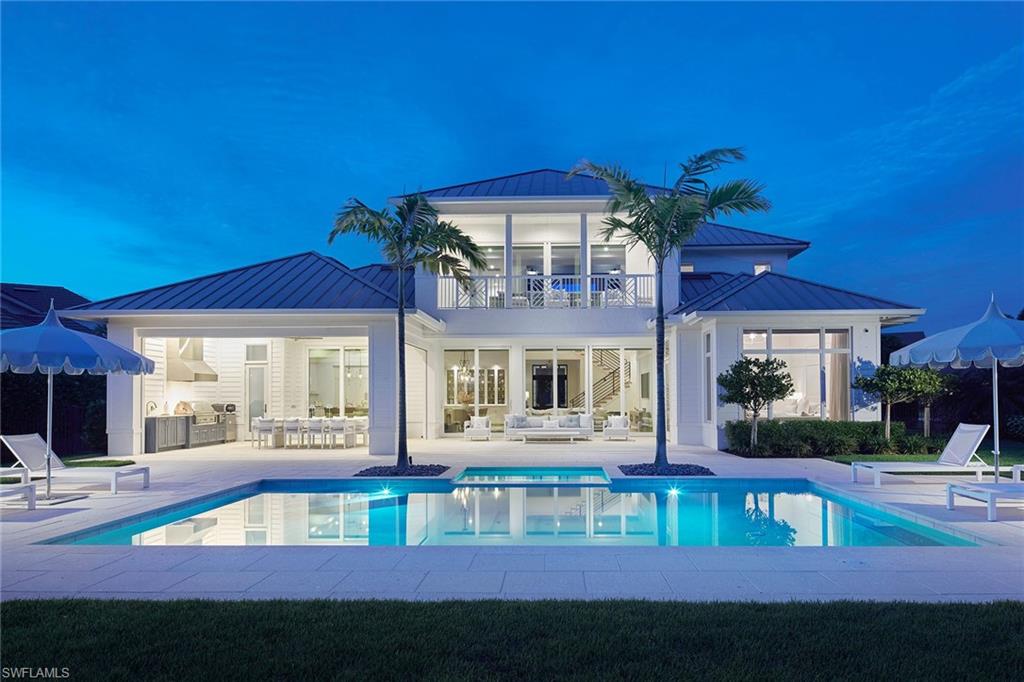 THE ENCLAVE OF DISTINCTION - Residential