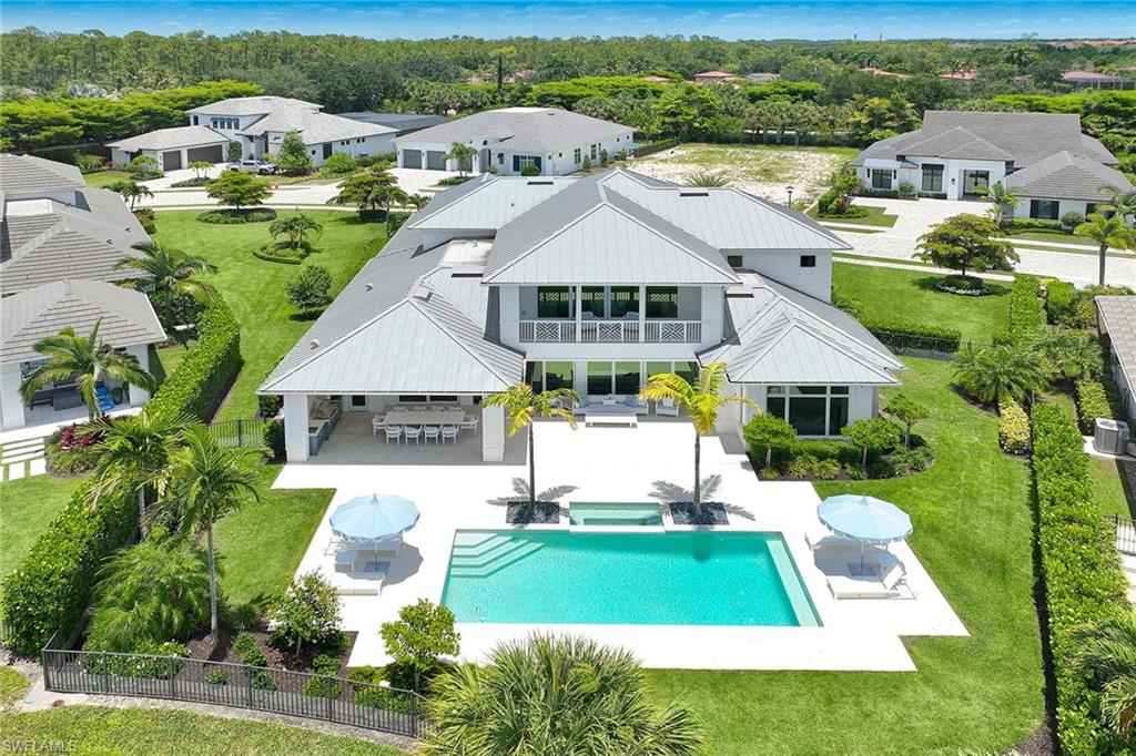 THE ENCLAVE OF DISTINCTION - Residential