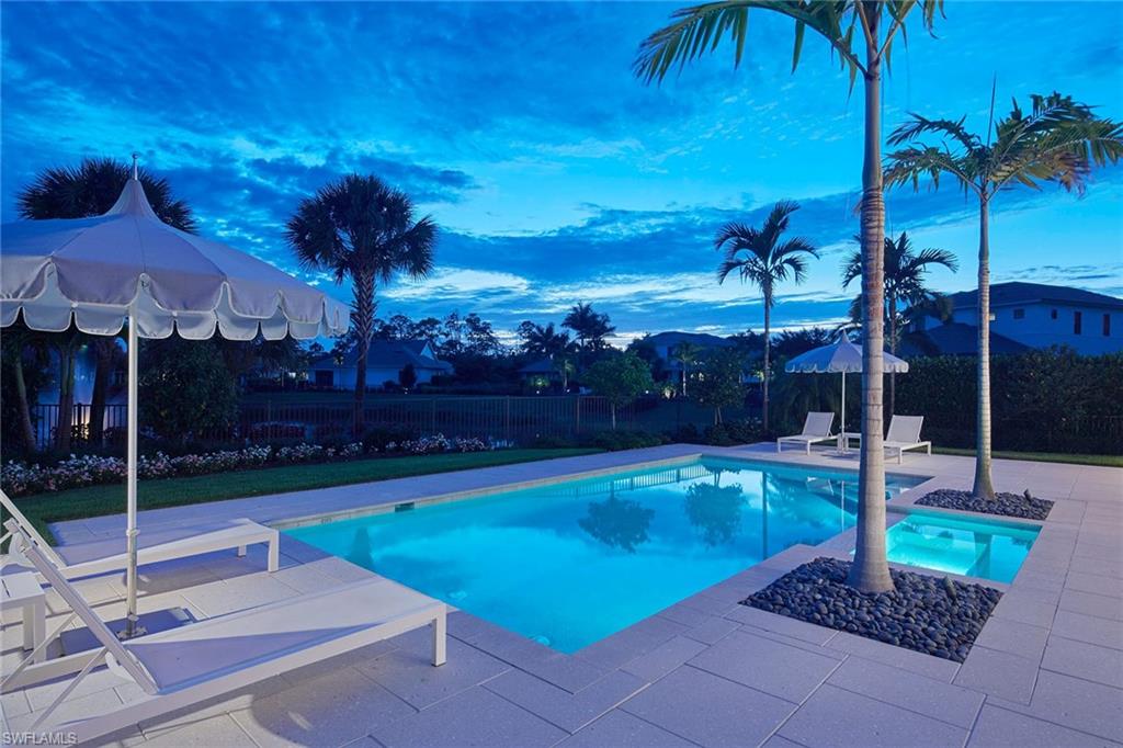 THE ENCLAVE OF DISTINCTION - Residential