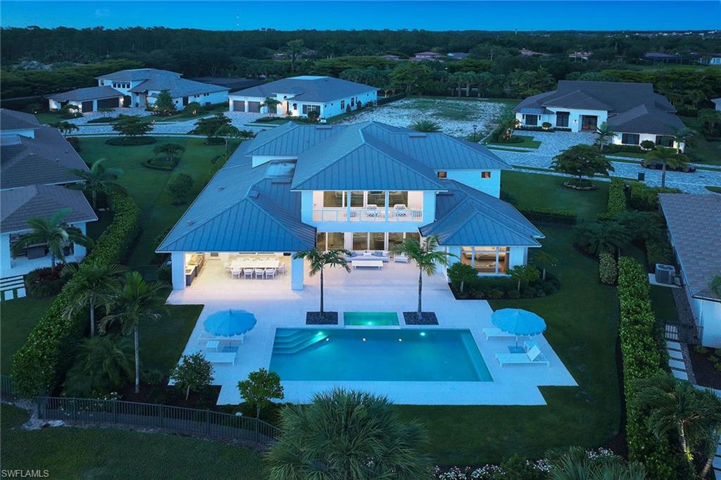 THE ENCLAVE OF DISTINCTION - Residential