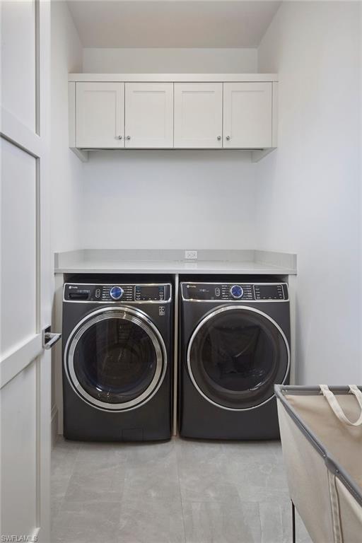 THE ENCLAVE OF DISTINCTION - Residential