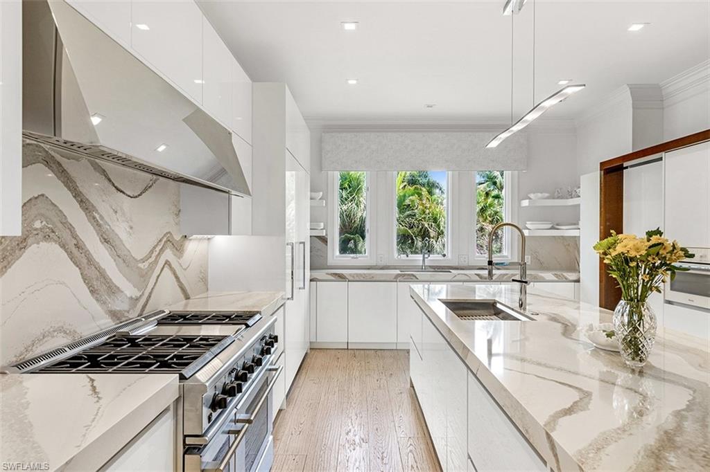 SANIBEL ESTATES - Residential