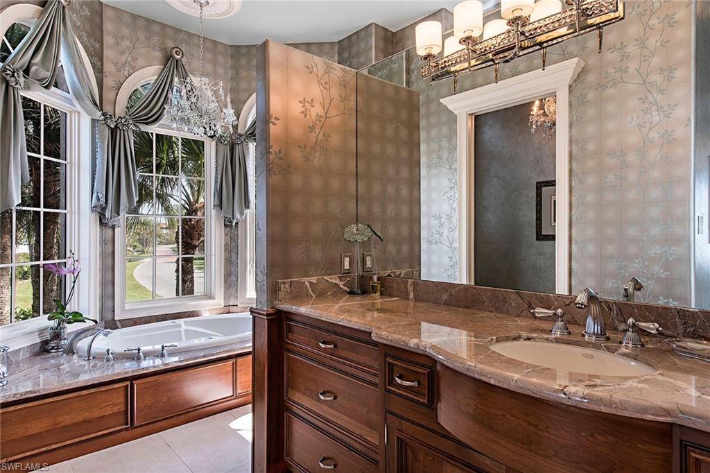 HIDEAWAY BEACH - Residential