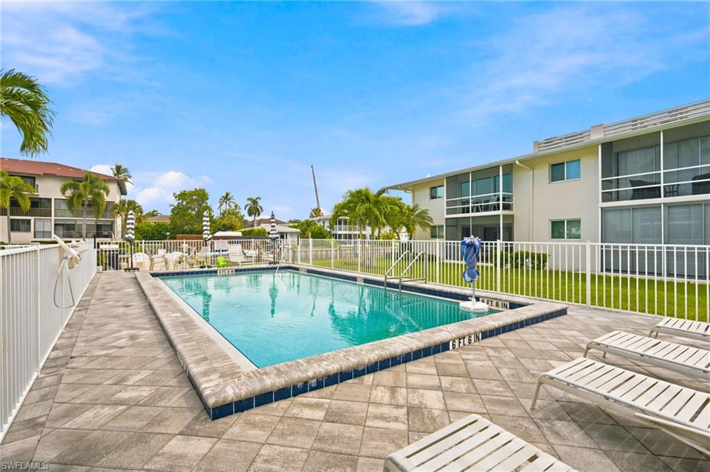 CHESAPEAKE MANOR - Residential