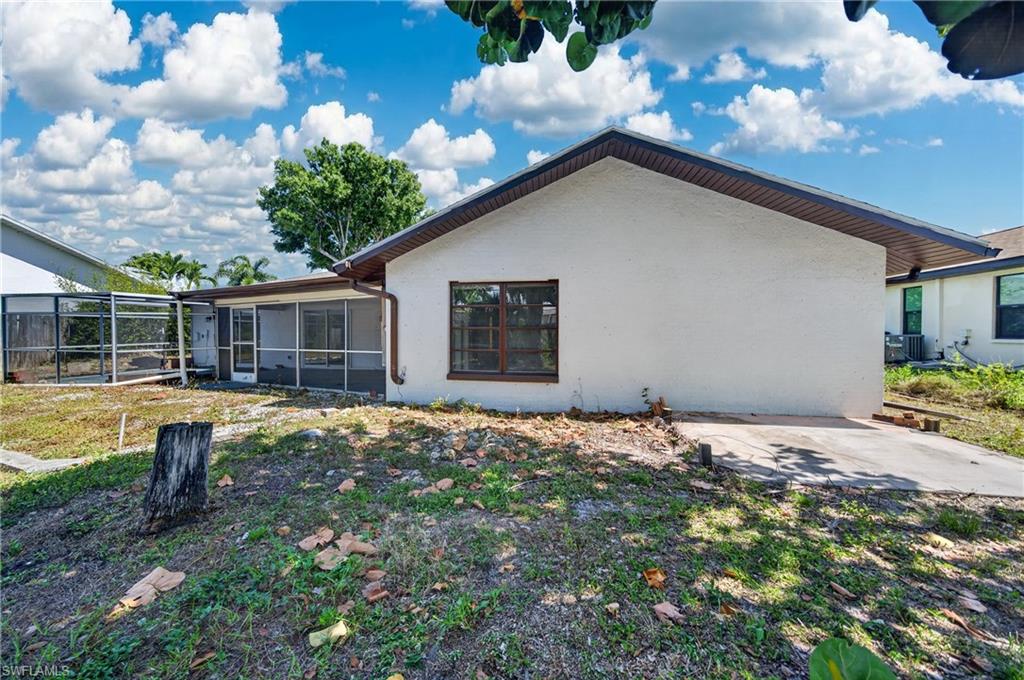 CAPE CORAL - Residential
