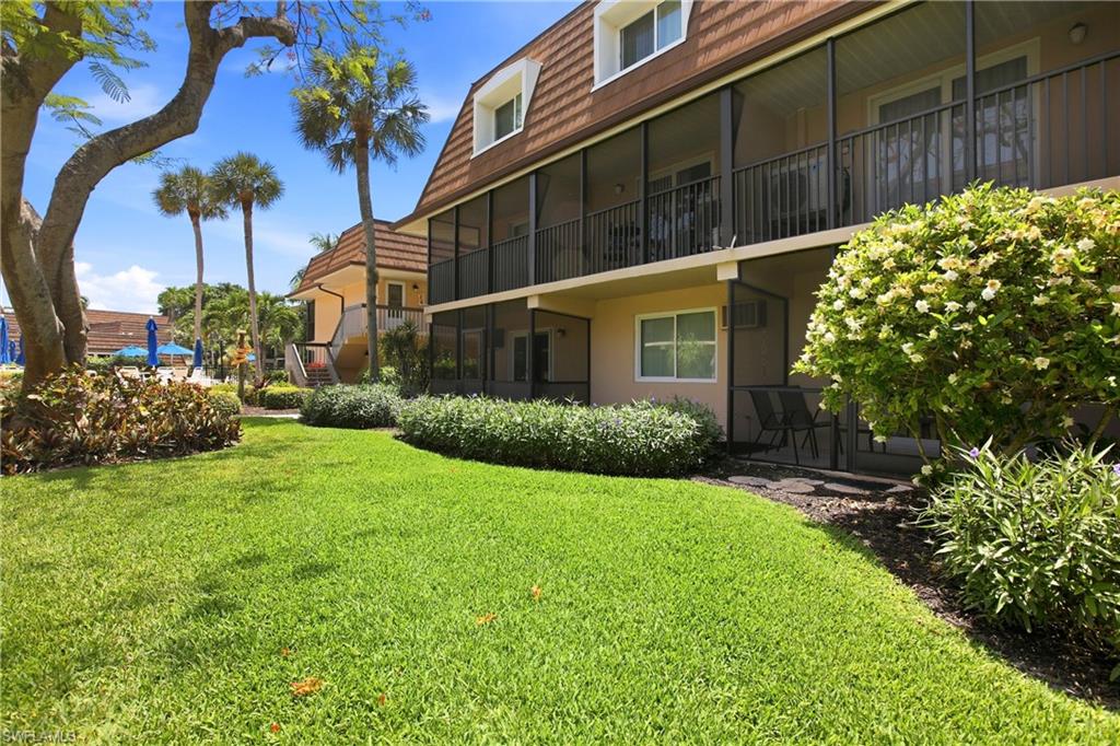 ISLAND MANOR APTS - Residential