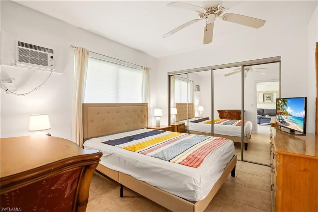 ISLAND MANOR APTS - Residential