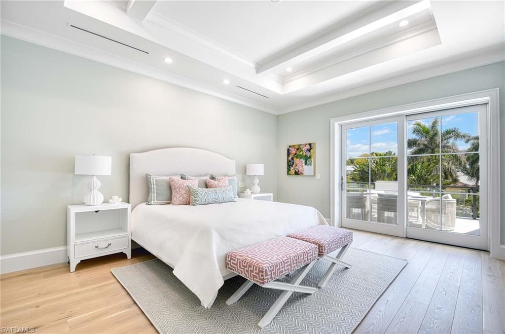 OLDE NAPLES - Residential