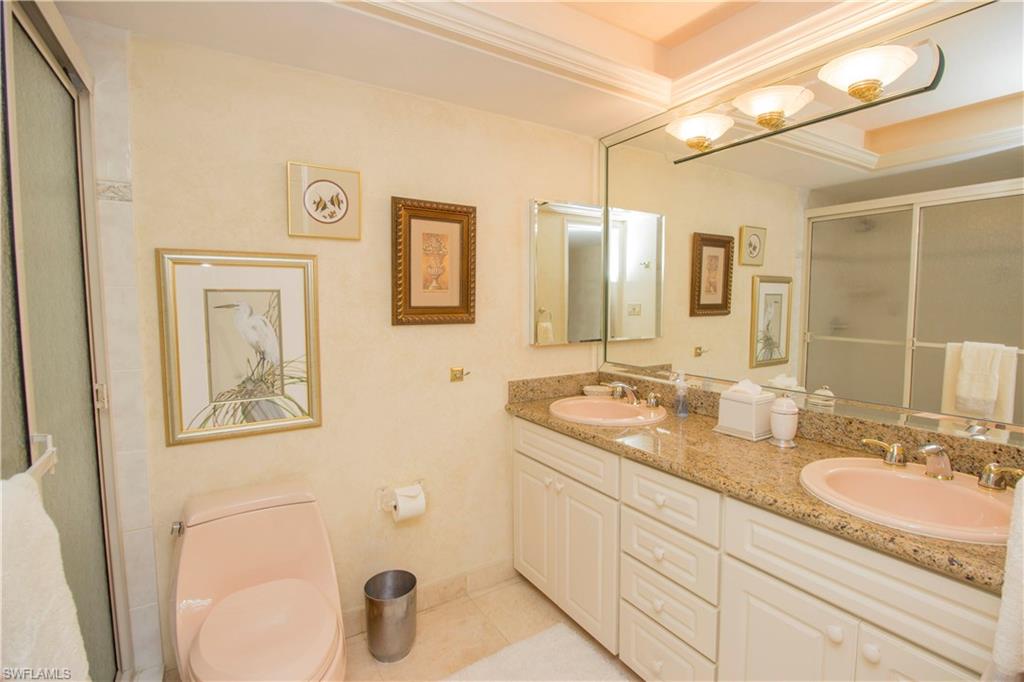 ROYAL SEAFARER - Residential