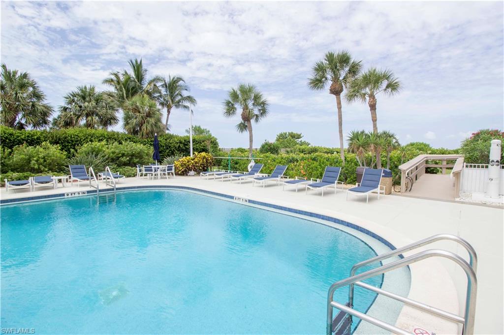 ROYAL SEAFARER - Residential