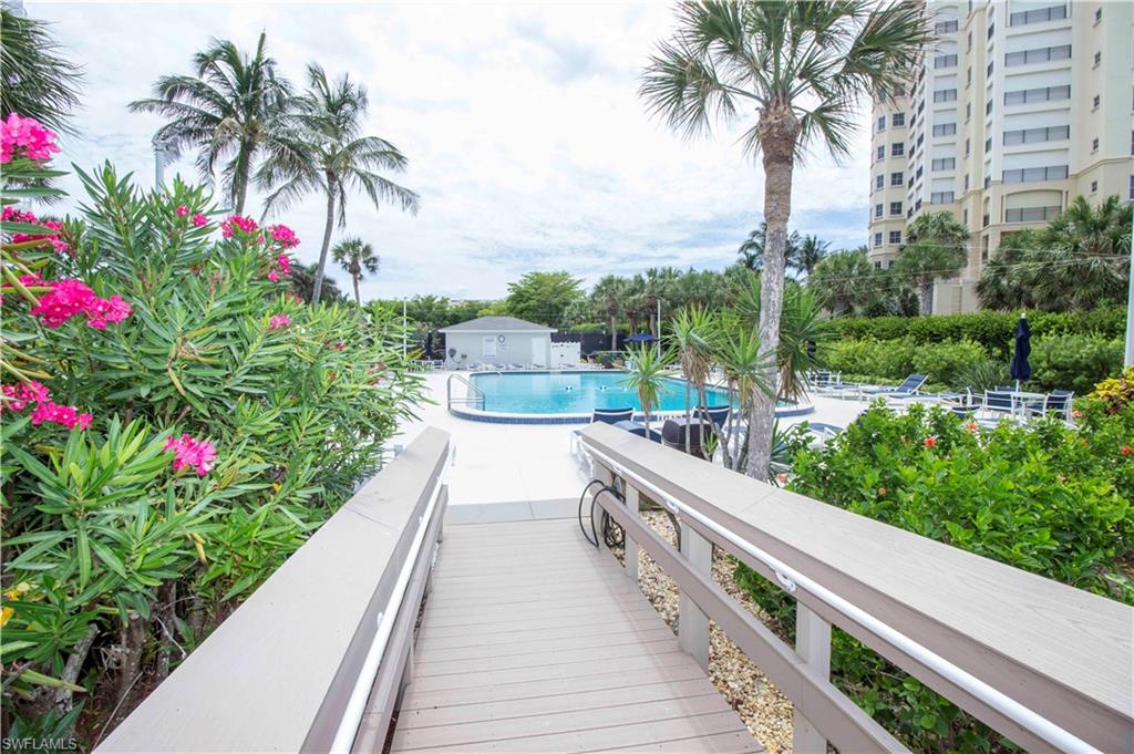 ROYAL SEAFARER - Residential