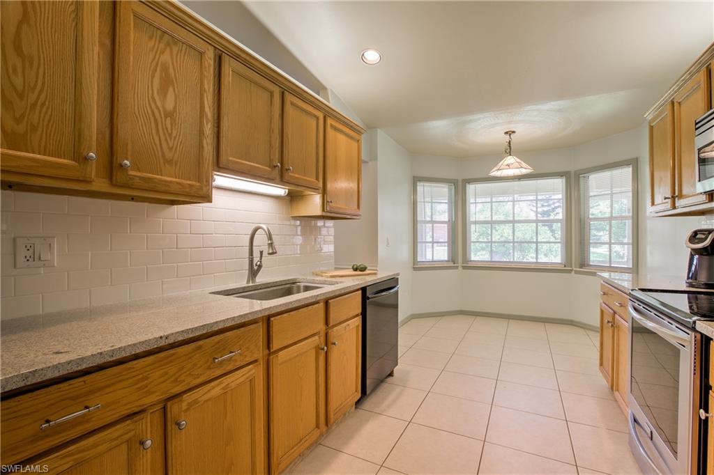 SAN CARLOS PARK - Residential