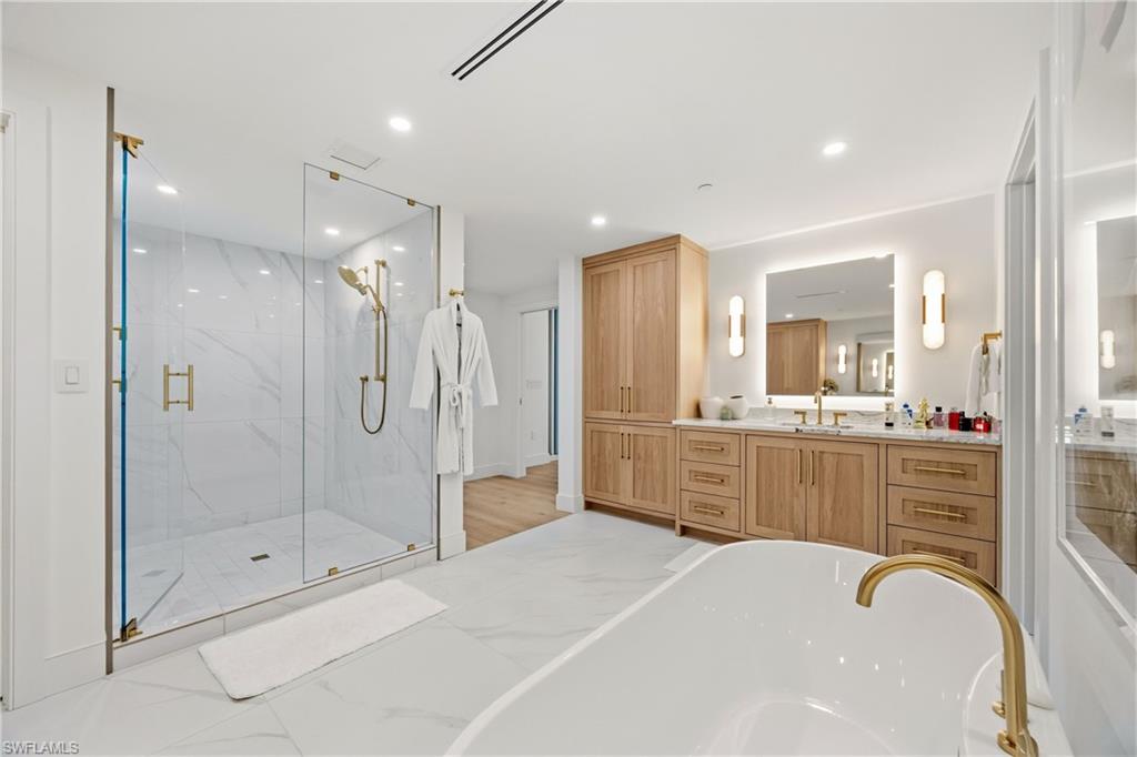 KALEA BAY TOWER 400 - Residential