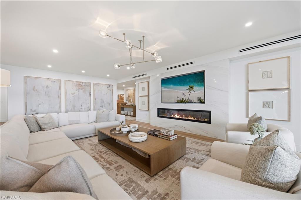 KALEA BAY TOWER 400 - Residential