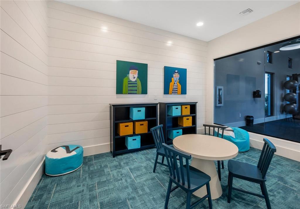 SKYSAIL - Residential
