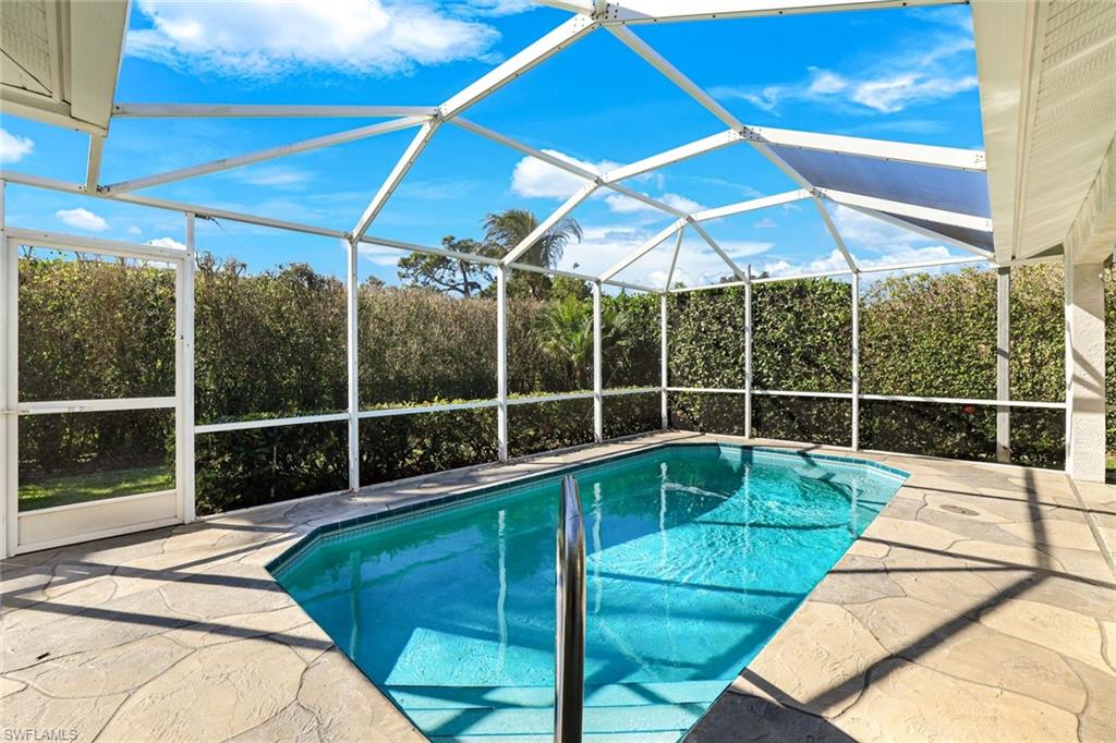 MARCO BEACH - Residential