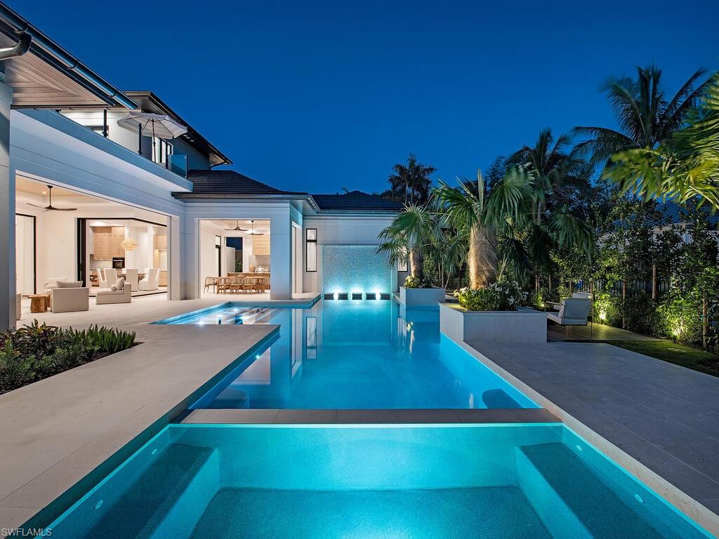 OLDE NAPLES - Residential