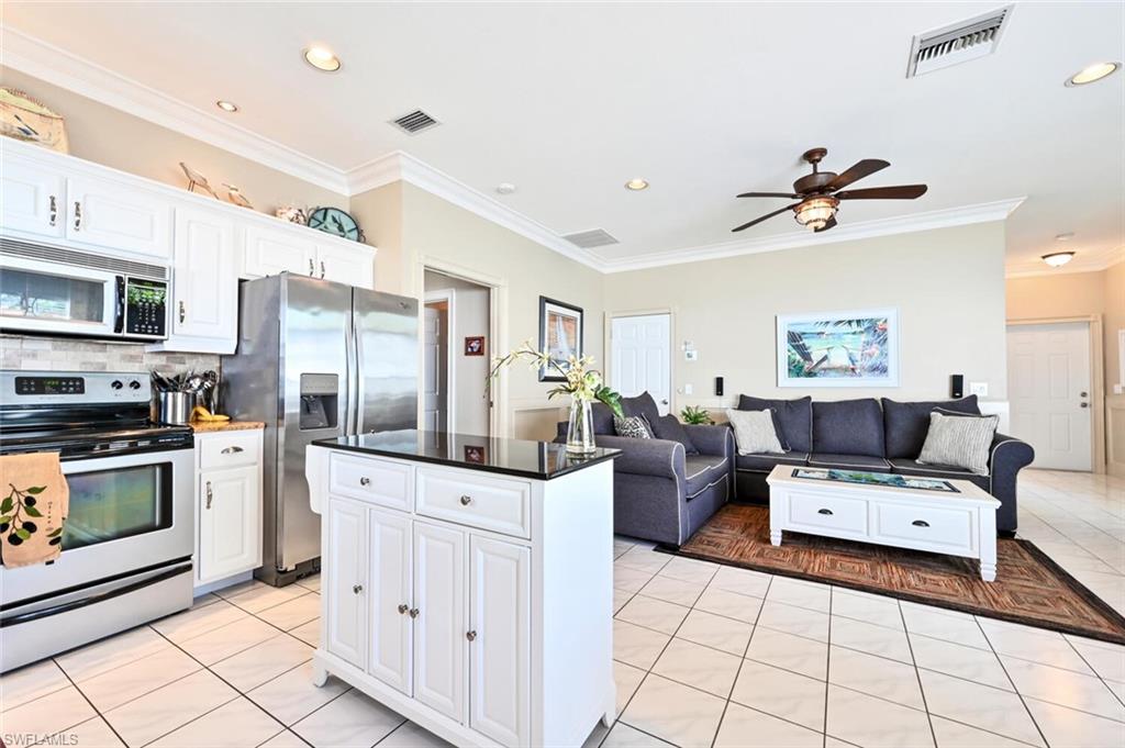 ISLAND CLUB AT CORKSCREW - Residential