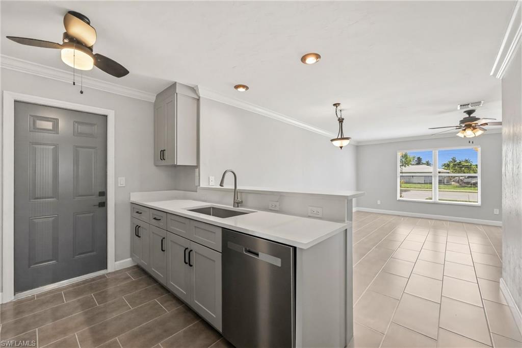 CAPE CORAL - Residential Lease