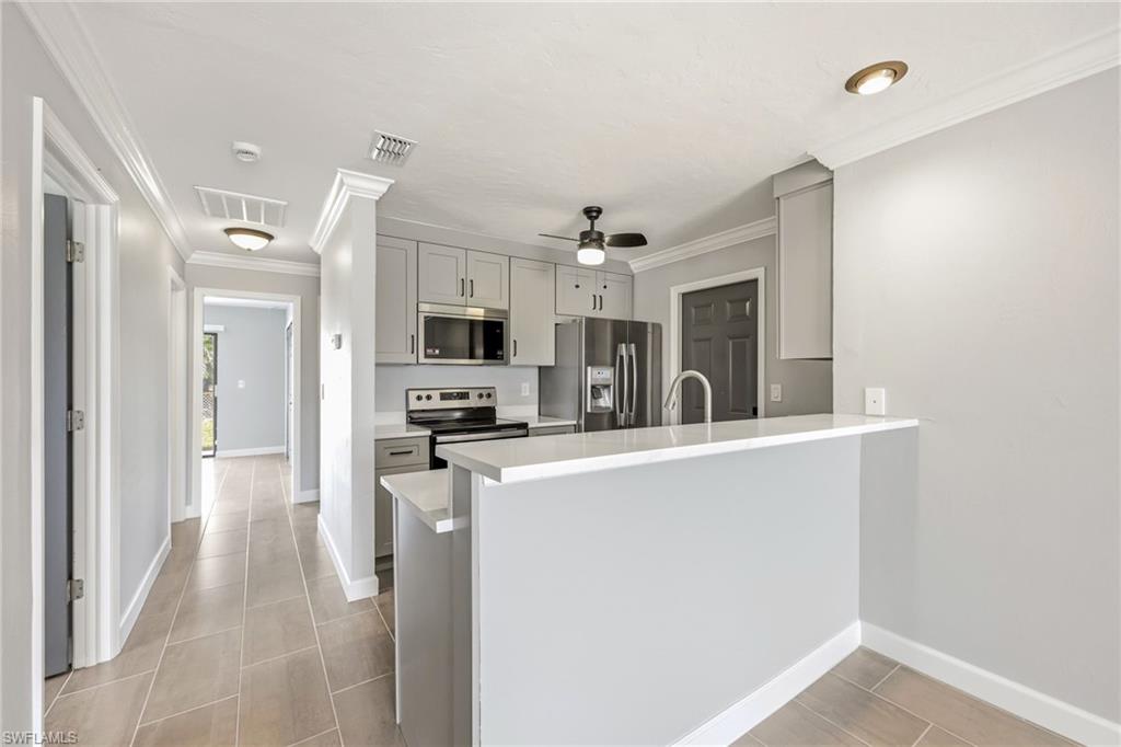 CAPE CORAL - Residential Lease