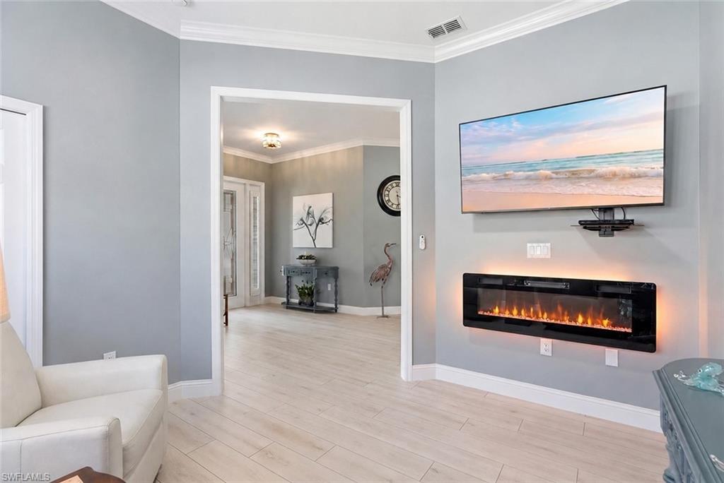 BRADFORD LAKES - Residential