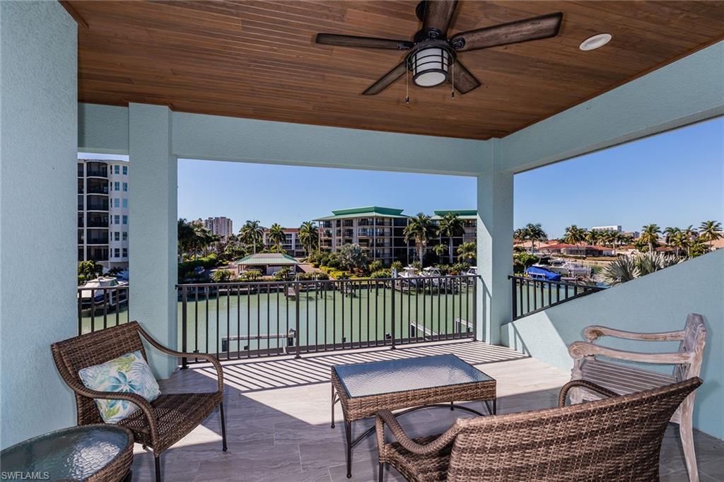 MARCO BEACH - Residential