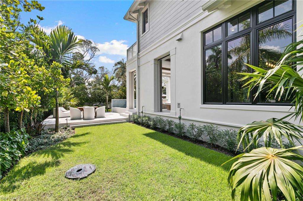 LAKE PARK - Residential