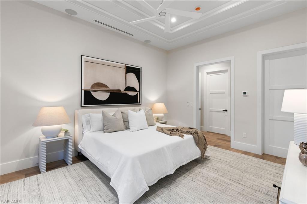 LAKE PARK - Residential