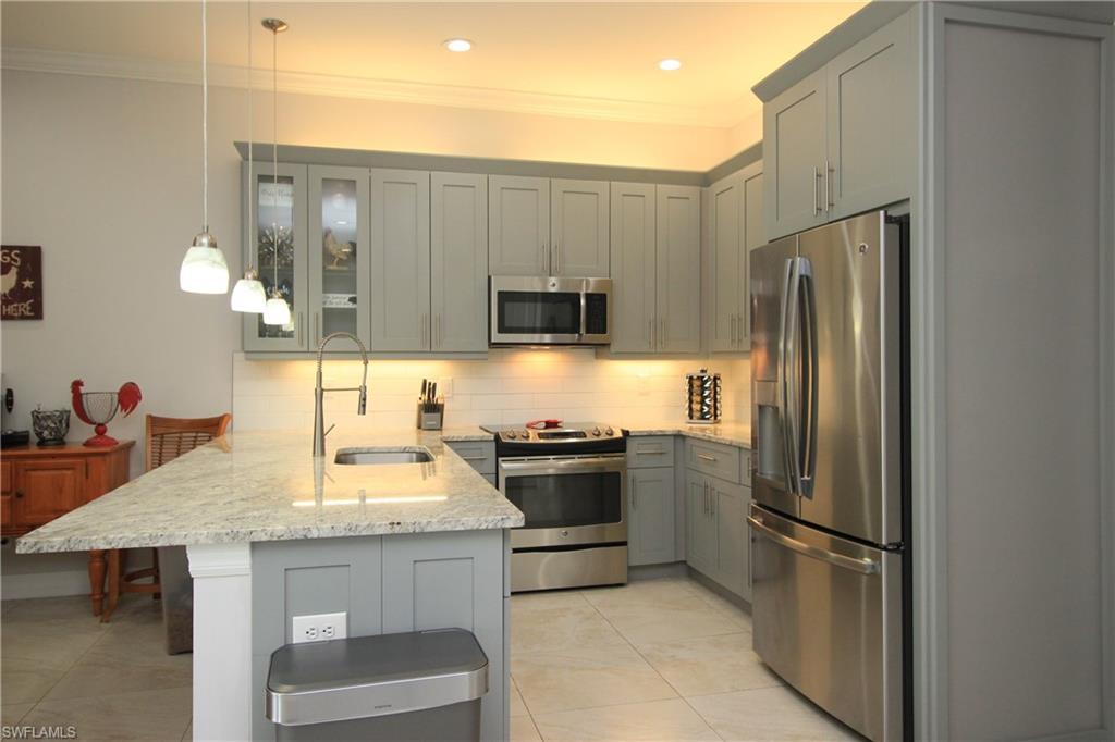 GOLDEN GATE ESTATES - Residential
