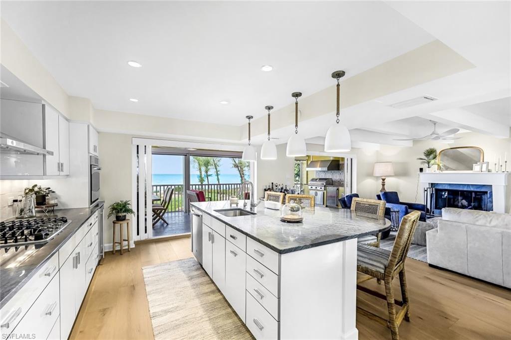 SUNSET CAPTIVA CONDO - Residential