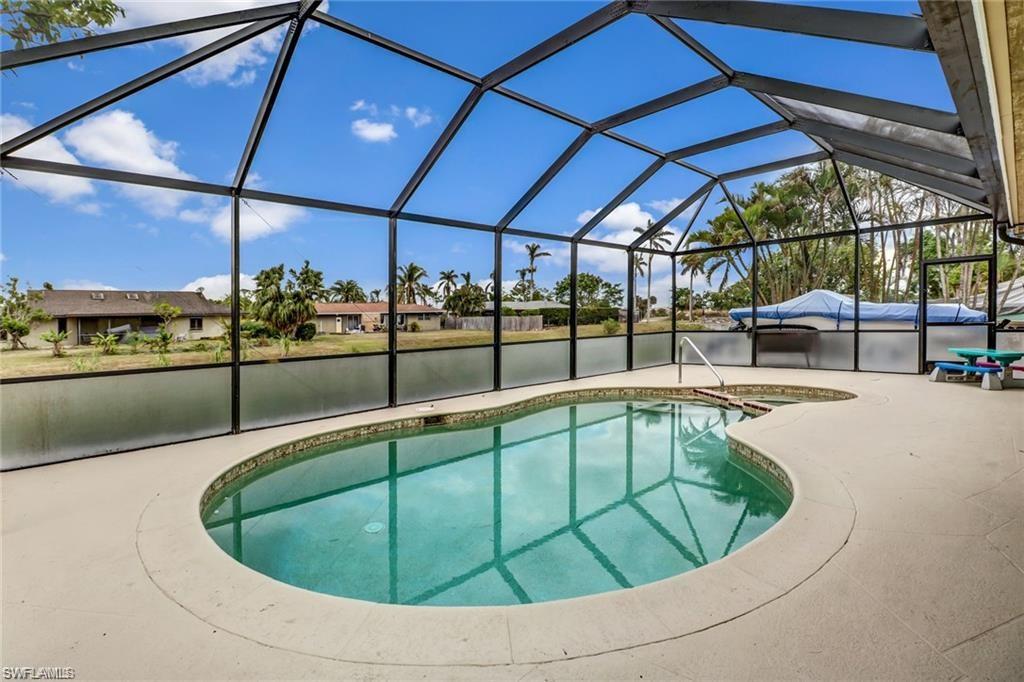 ST ANDREWS AT LELY GOLF ESTATES - Residential
