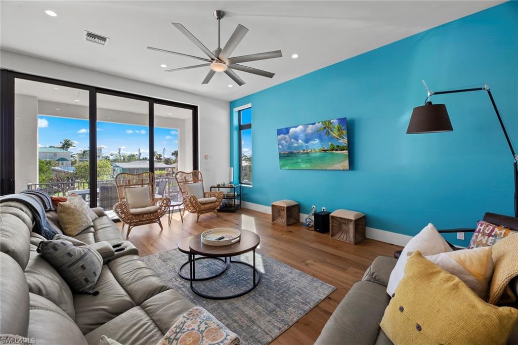 CRESCENT PARK ADDITION - Residential