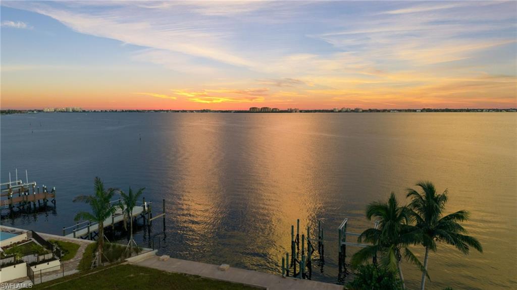 CAPE CORAL - Land