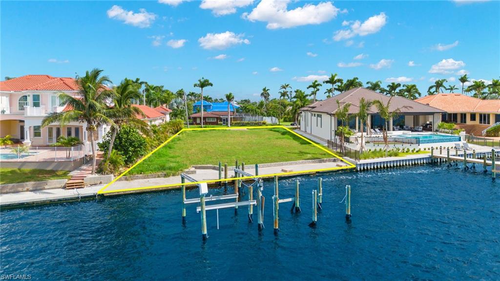 CAPE CORAL - Land