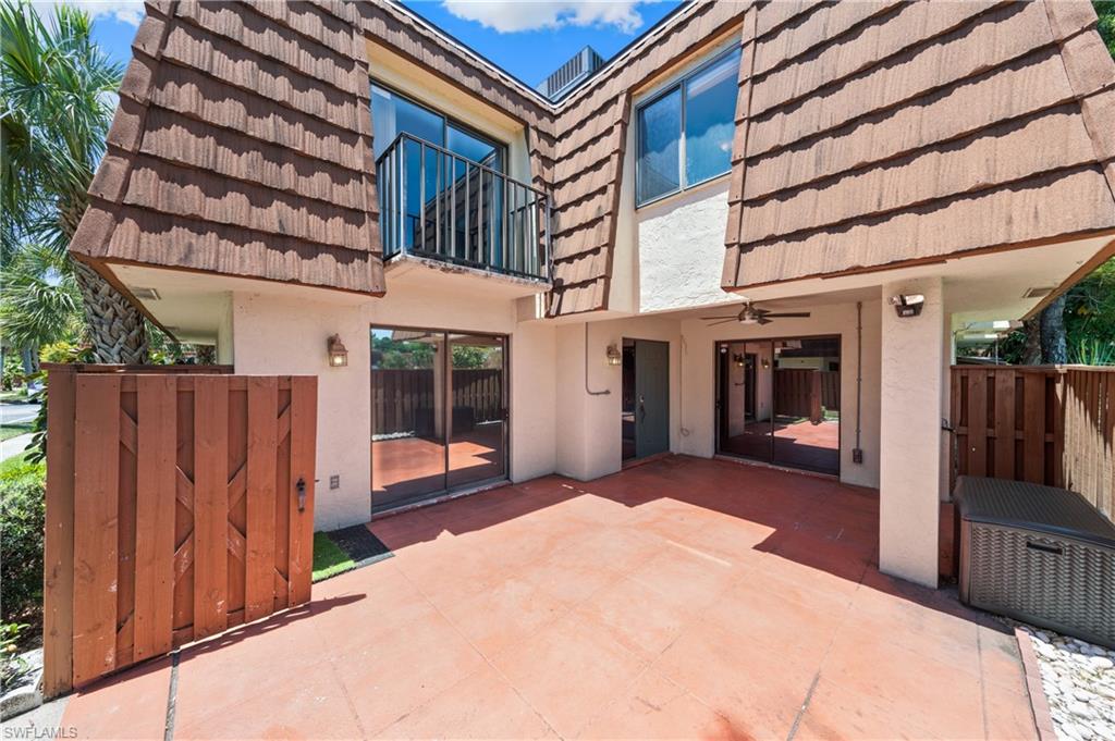 VILLAGE OF CEDARBEND - Residential