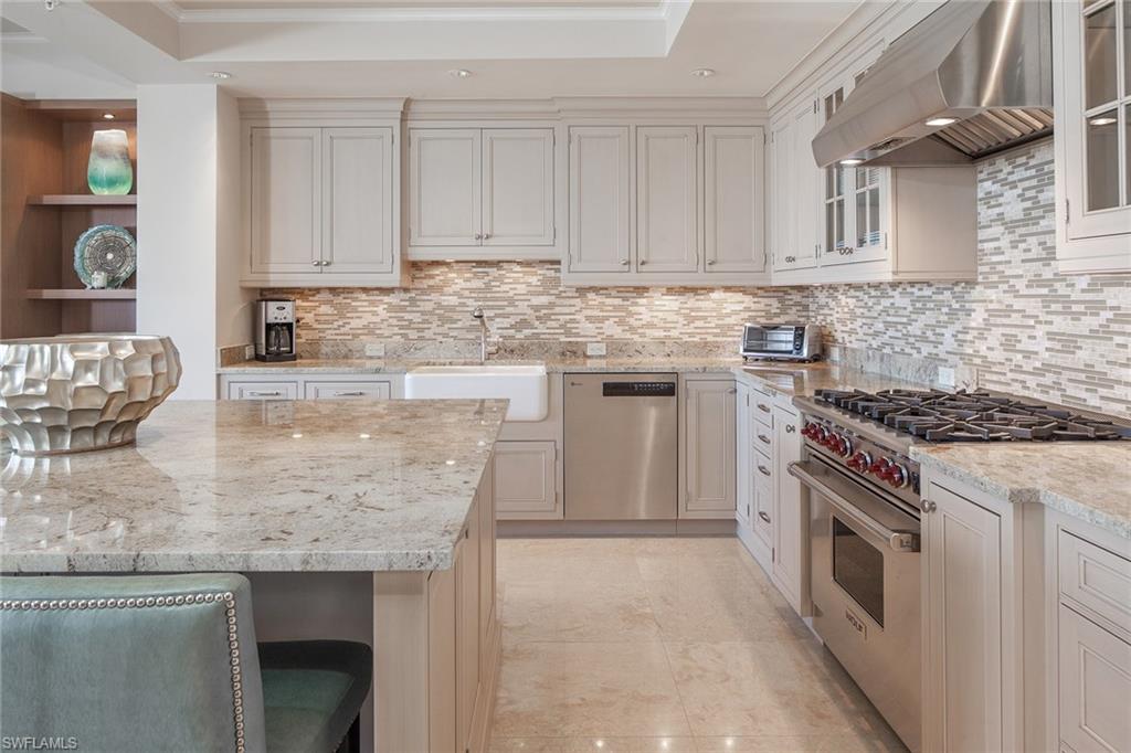 TRIESTE AT BAY COLONY - Residential