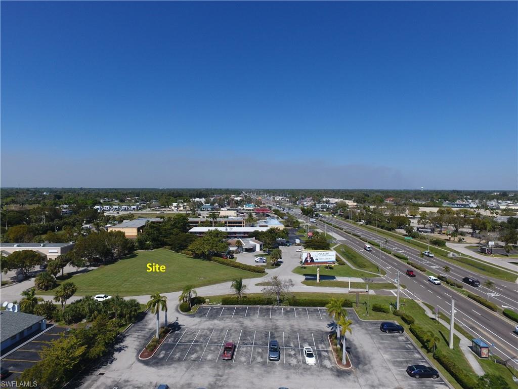 NORTH FORT MYERS - Land
